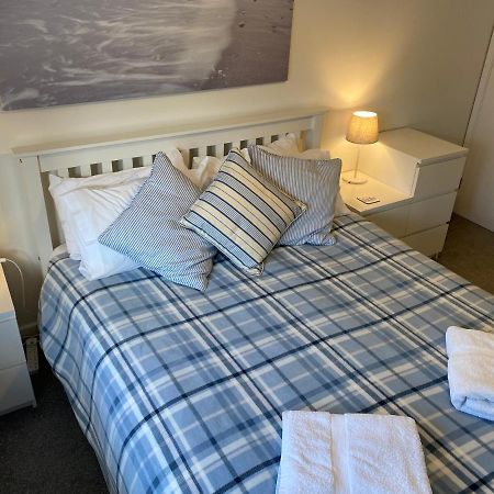 Trafalgar, Lovely Ground Floor Flat With Outside Patio Garden, Minutes Walk To Seafront سيفيو المظهر الخارجي الصورة