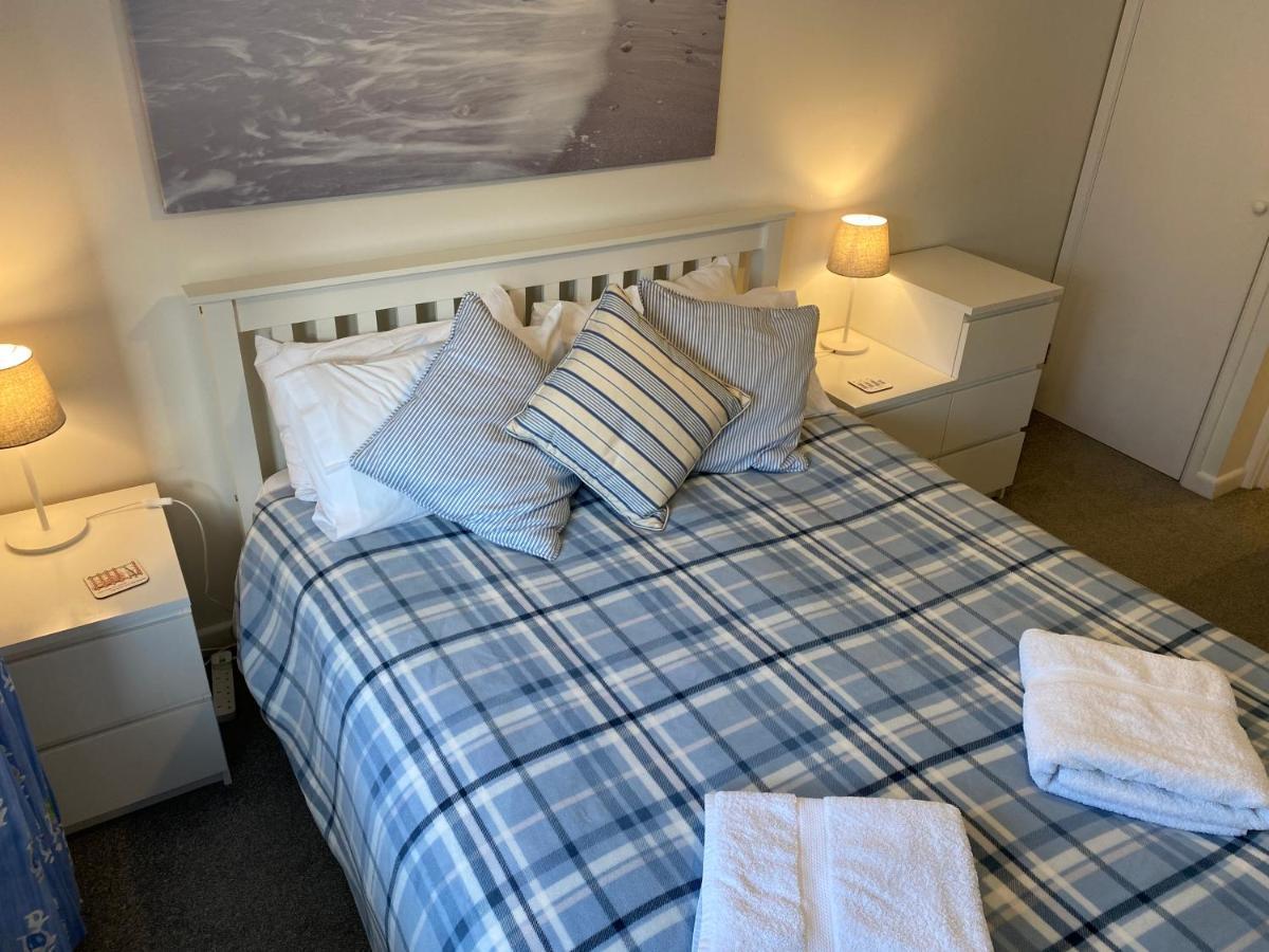 Trafalgar, Lovely Ground Floor Flat With Outside Patio Garden, Minutes Walk To Seafront سيفيو المظهر الخارجي الصورة
