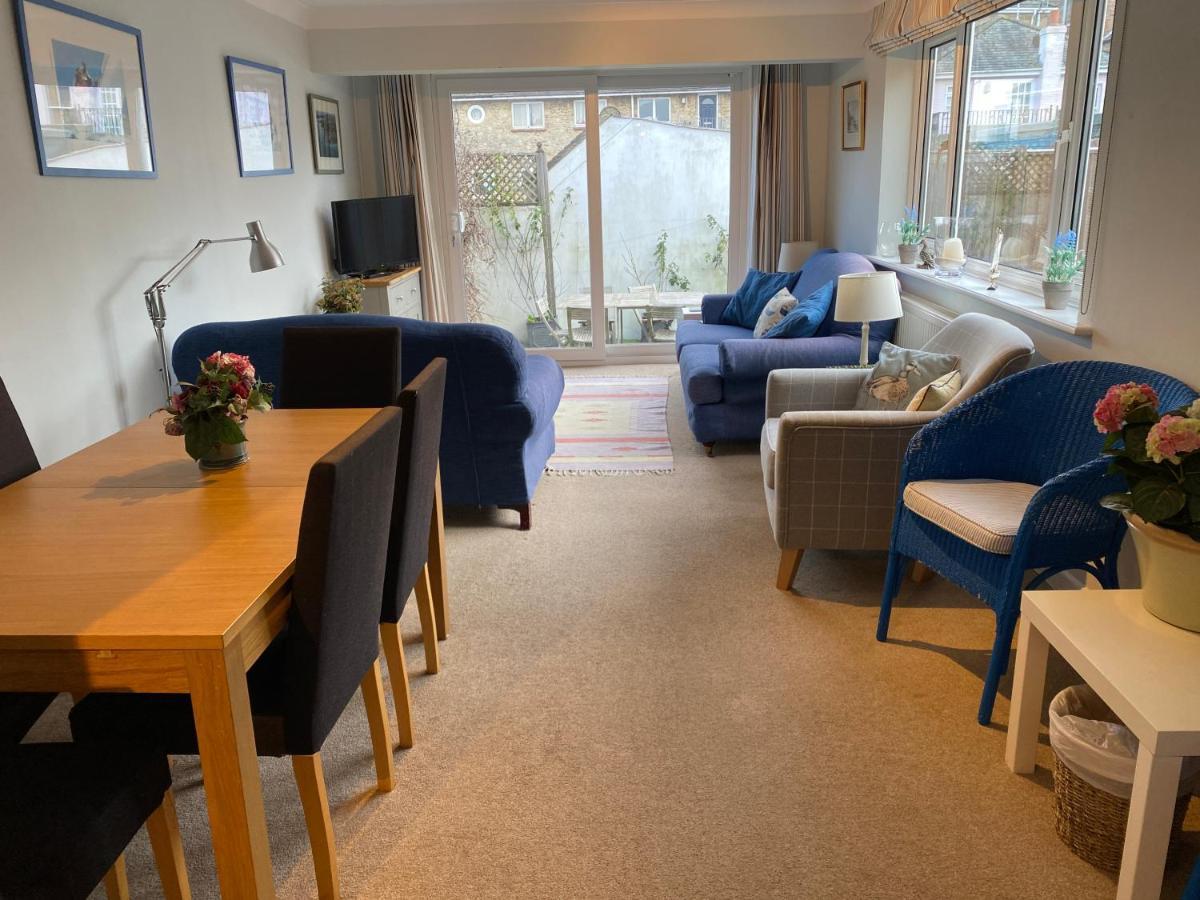 Trafalgar, Lovely Ground Floor Flat With Outside Patio Garden, Minutes Walk To Seafront سيفيو المظهر الخارجي الصورة